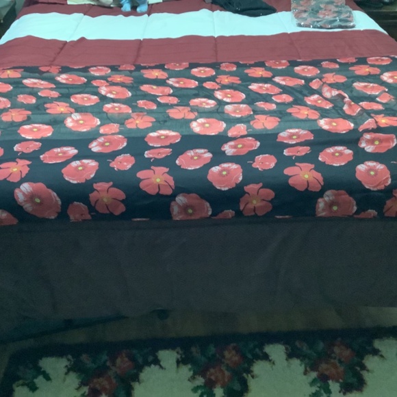 Poppy print Large scarf/wrap - Picture 3 of 3